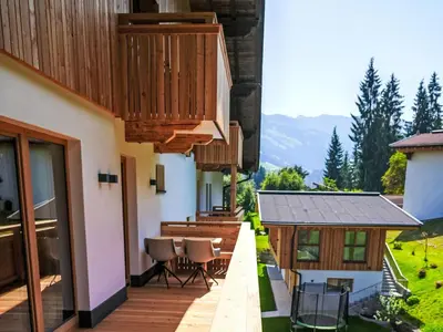 Ein allgemeiner Bergblick oder ein Berglick von der Ferienwohnung aus