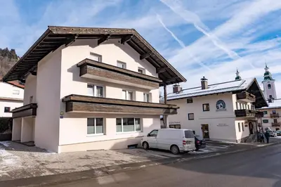 Das Gebäude in dem sich das Bed & Breakfast befindet