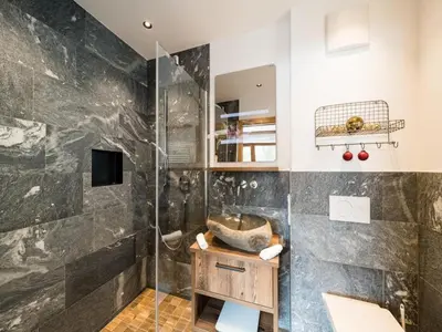 Ein Badezimmer in der Unterkunft Stay near Ski Arena Wildkogel