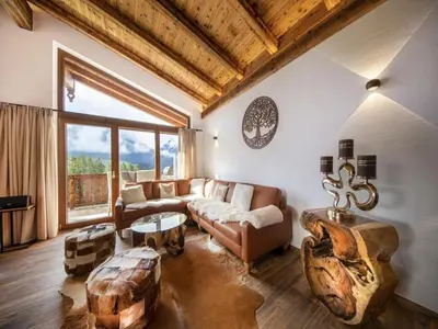 Ein Sitzbereich in der Unterkunft Stay near Ski Arena Wildkogel