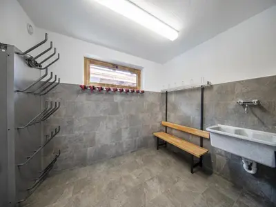 Ein Badezimmer in der Unterkunft Chalet in Neukirchen near Anfängerpiste