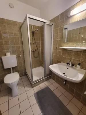 Ein Badezimmer in der Unterkunft Privatzimmer Haus Lienbacher