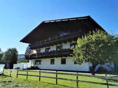 Das Gebäude in dem sich das Privatzimmer befindet