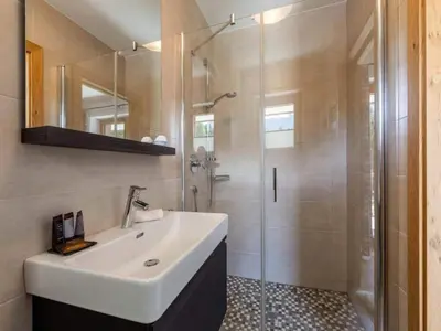 Ein Badezimmer in der Unterkunft Chalet near Wildkogel Arena