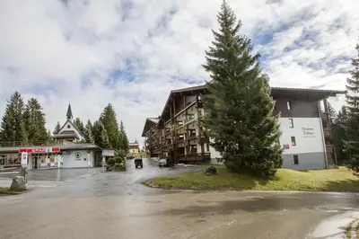 Das Gebäude in dem sich die Ferienwohnung befindet