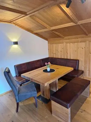 Ein Sitzbereich in der Unterkunft Winklern Appartment Wildschütz
