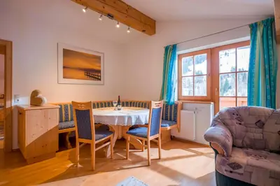 Ein Sitzbereich in der Unterkunft Mauerhof Ferienwohnungen am Bauernhof