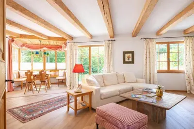 Ein Sitzbereich in der Unterkunft Residenz Chalet Lebenberg