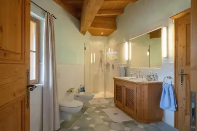 Ein Badezimmer in der Unterkunft Residenz Chalet Lebenberg