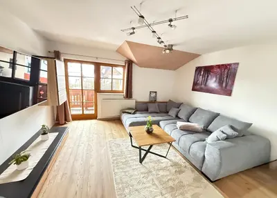 Ein Sitzbereich in der Unterkunft Ferienwohnung Leitacker im Kaiserwinkl