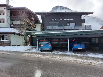 Haus Steinbock im Winter
