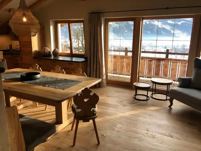 Ein Sitzbereich in der Unterkunft Apartment Kornerhof Kaltenbach Zillertal