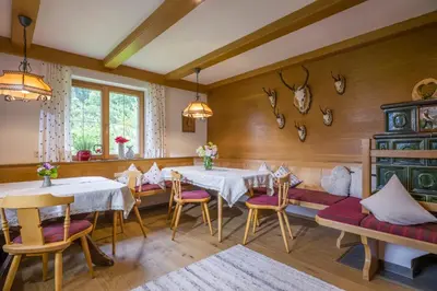 Ein Sitzbereich in der Unterkunft Apartment Kornerhof Kaltenbach Zillertal