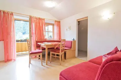 Ein Sitzbereich in der Unterkunft Apartment in Schlitters with Two-Bedrooms 1