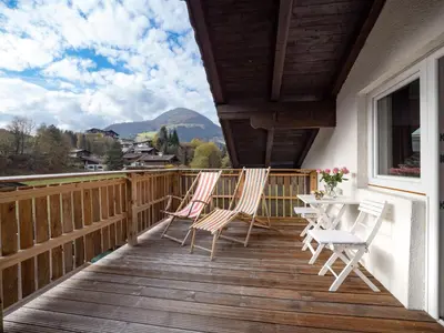 Ein allgemeiner Bergblick oder ein Berglick von der Ferienwohnung aus