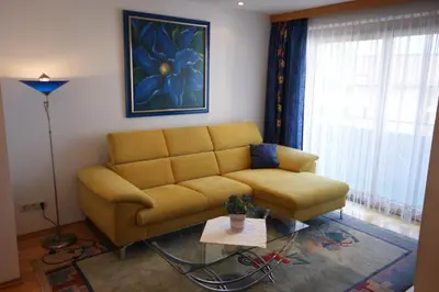 Ein Sitzbereich in der Unterkunft Appartements Schwaighofer