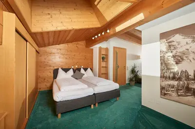 Ein Bett oder Betten in einem Zimmer der Unterkunft Landhaus Zirmhof