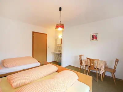 Ein Bett oder Betten in einem Zimmer der Unterkunft Apartment Dornauer-1 by Interhome