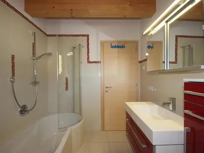 Ein Badezimmer in der Unterkunft Holiday Home Linnehan by Interhome