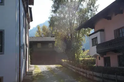 Ein allgemeiner Bergblick oder ein Berglick von der Ferienwohnung aus