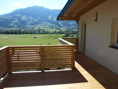 Ein allgemeiner Bergblick oder ein Berglick von der Ferienwohnung aus