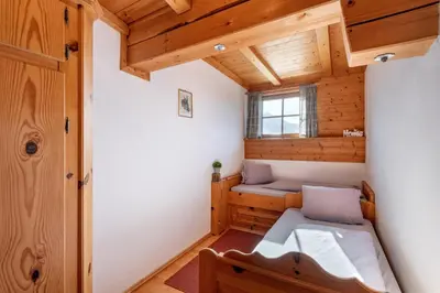 Ein Bett oder Betten in einem Zimmer der Unterkunft Ferienwohnung Maurerhof