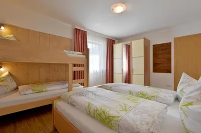 Ein Bett oder Betten in einem Zimmer der Unterkunft Astrid Schneeberger
