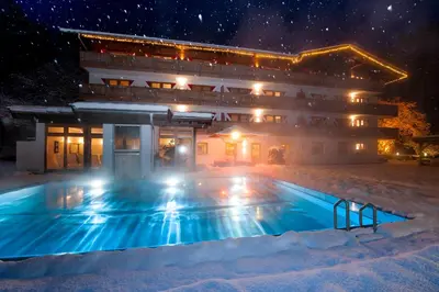 Der Swimmingpool an oder in der Nähe von Ferienappartements Landhof