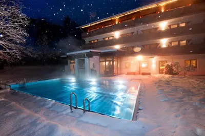 Der Swimmingpool an oder in der Nähe von Ferienappartements Landhof