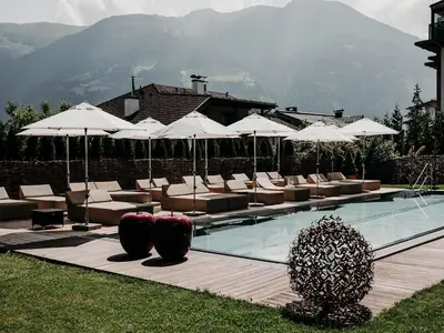 Ein allgemeiner Bergblick oder ein Berglick von des Hotels aus