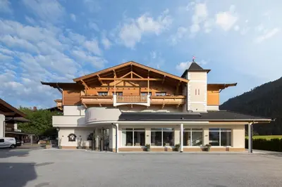 Ein allgemeiner Bergblick oder ein Berglick von des Hotels aus