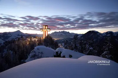 Ein allgemeiner Bergblick oder ein Berglick von der Ferienwohnung aus
