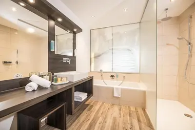 Ein Badezimmer in der Unterkunft zum Senner Suites Zillertal