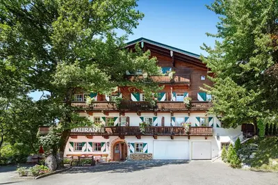 Das Gebäude in dem sich das Aparthotel befindet