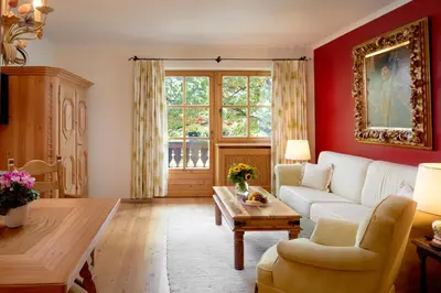 Ein Sitzbereich in der Unterkunft Landsitz Römerhof - Hotel Apartments