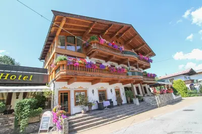 Das Gebäude in dem sich das Hotel befindet