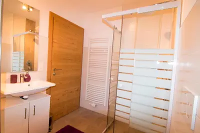 Ein Badezimmer in der Unterkunft Apartment Klein & Fein