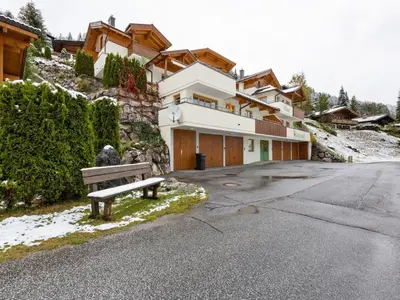 Das Gebäude in dem sich das Chalet befindet