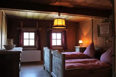 Ein Sitzbereich in der Unterkunft Bauernhaus Tummenerhof