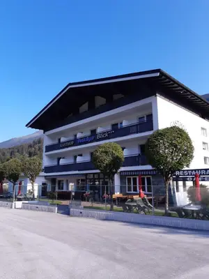 Das Gebäude in dem sich das Gasthaus befindet