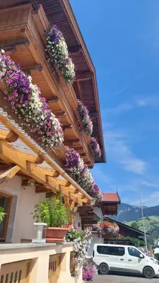 Das Gebäude in dem sich das Aparthotel befindet