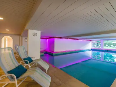 Der Swimmingpool an oder in der Nähe von Sporthotel Austria