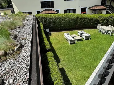 Ein Garten an der Unterkunft Suiten Am Schloss