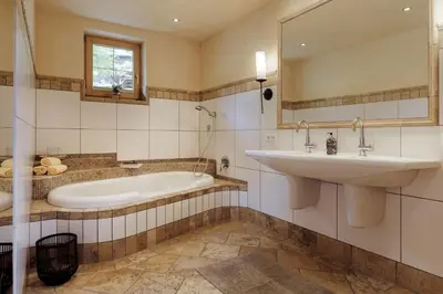 Ein Badezimmer in der Unterkunft Alpen-Chalet-Pankraz