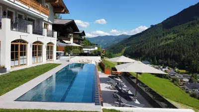Ein allgemeiner Bergblick oder ein Berglick von der Ferienwohnung aus