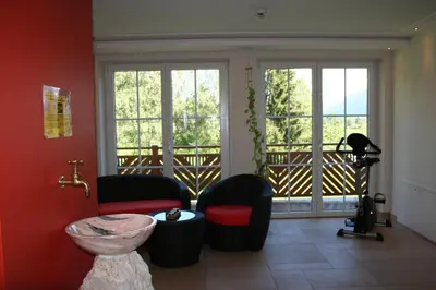 Ein Sitzbereich in der Unterkunft Hotel Gasthof Schweizerhaus