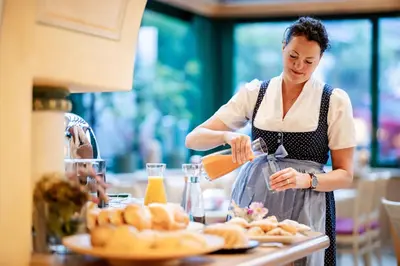 Gäste, die in der Unterkunft Eggerwirt Kitzbühel, Hotel & Restaurant - Lifts included in May June Sep and Oct gratis Bergbahnbenützung übernachten