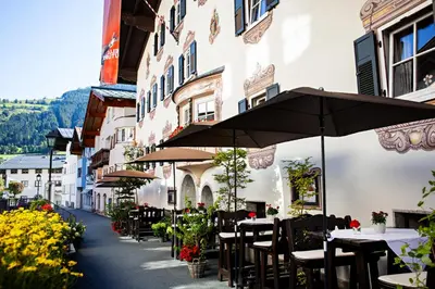 Ein allgemeiner Bergblick oder ein Berglick von des Hotels aus