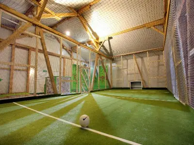 Tennis und/oder Squash in der Unterkunft Berghütte Burgweghof Jugendgästehaus oder in der Nähe