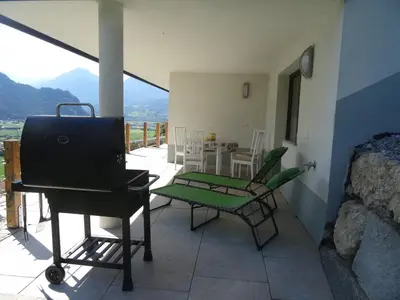 Ein allgemeiner Bergblick oder ein Berglick von der Ferienwohnung aus